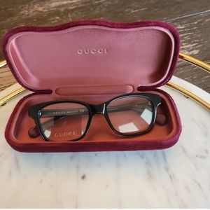 Gucci eye glasses